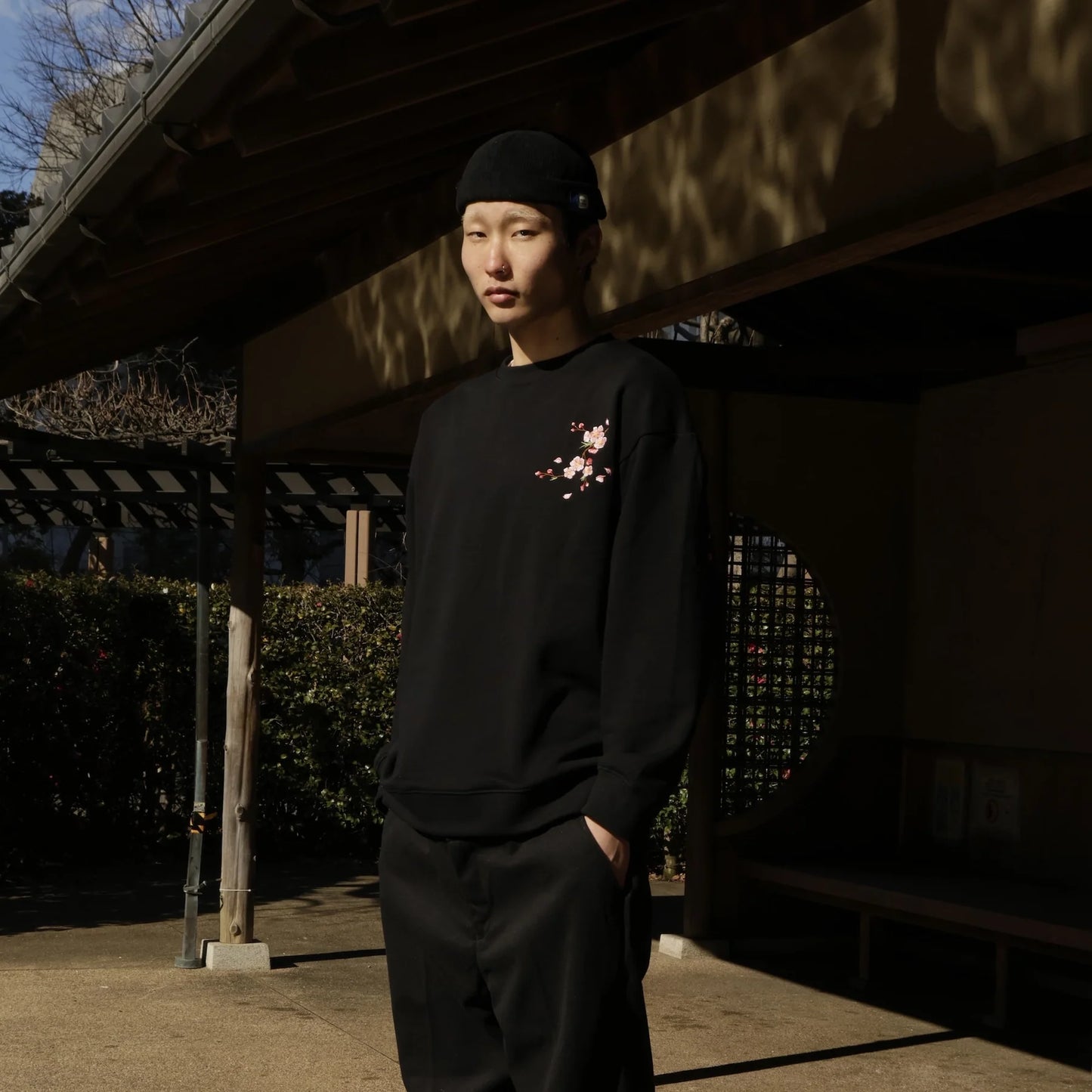 Tsubaki - Sudadera bordada
