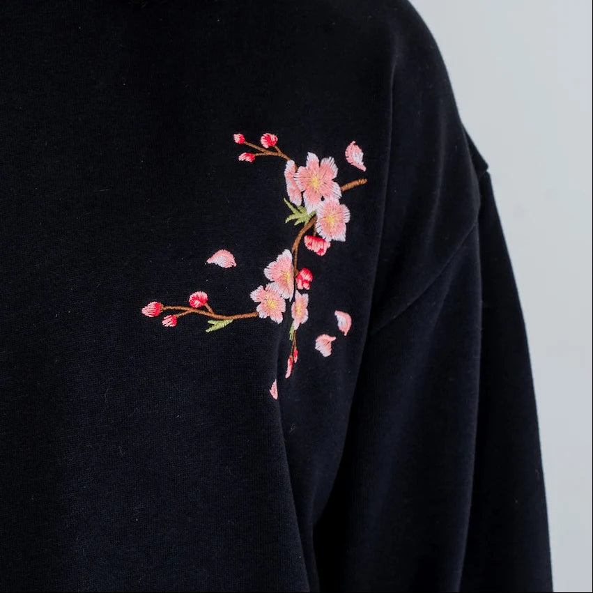 Tsubaki - Sudadera bordada